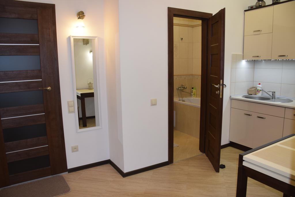 Near Citadel Apartment 2 Lviv Szoba fotó